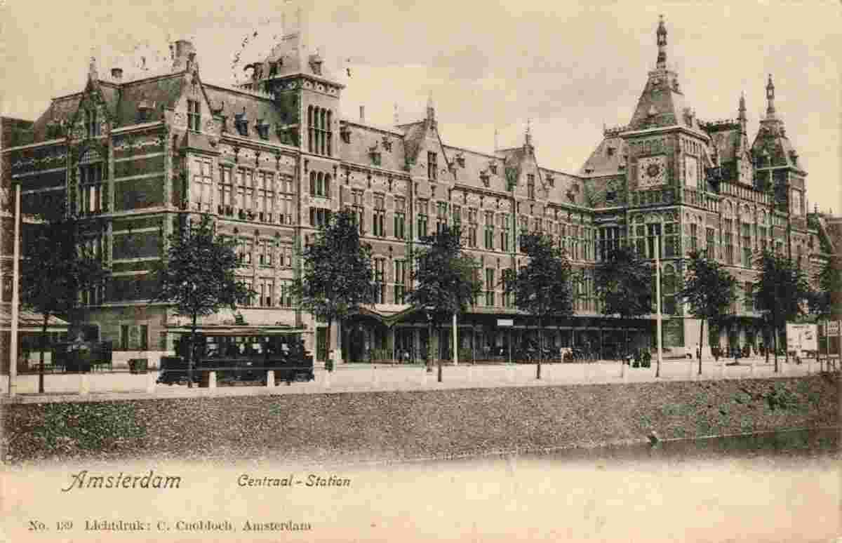 Amsterdam. Central Railway Station, facade