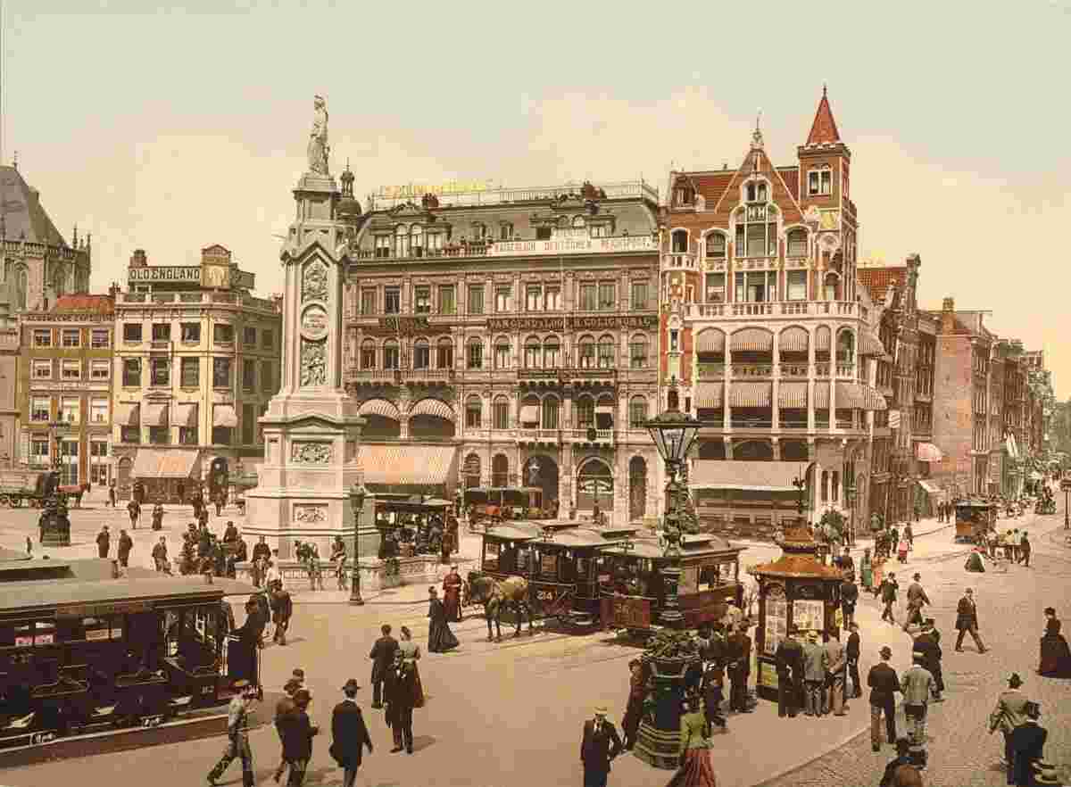 Amsterdam. Square with the New Church and Naatje monument, circa 1890